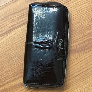 Coach brown leather wallet, great used condition